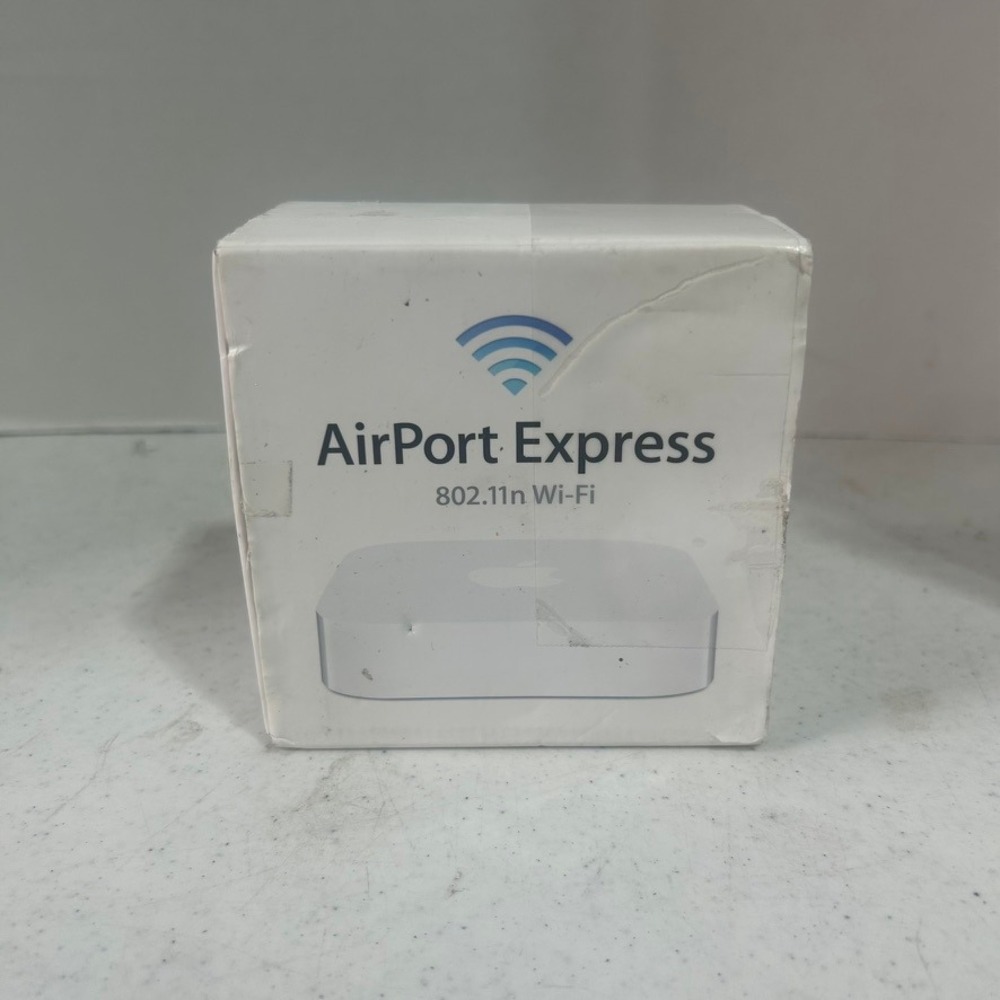 Apple AirPort Express Base Station A1392 802.11n Wi-Fi Router White AirPlay